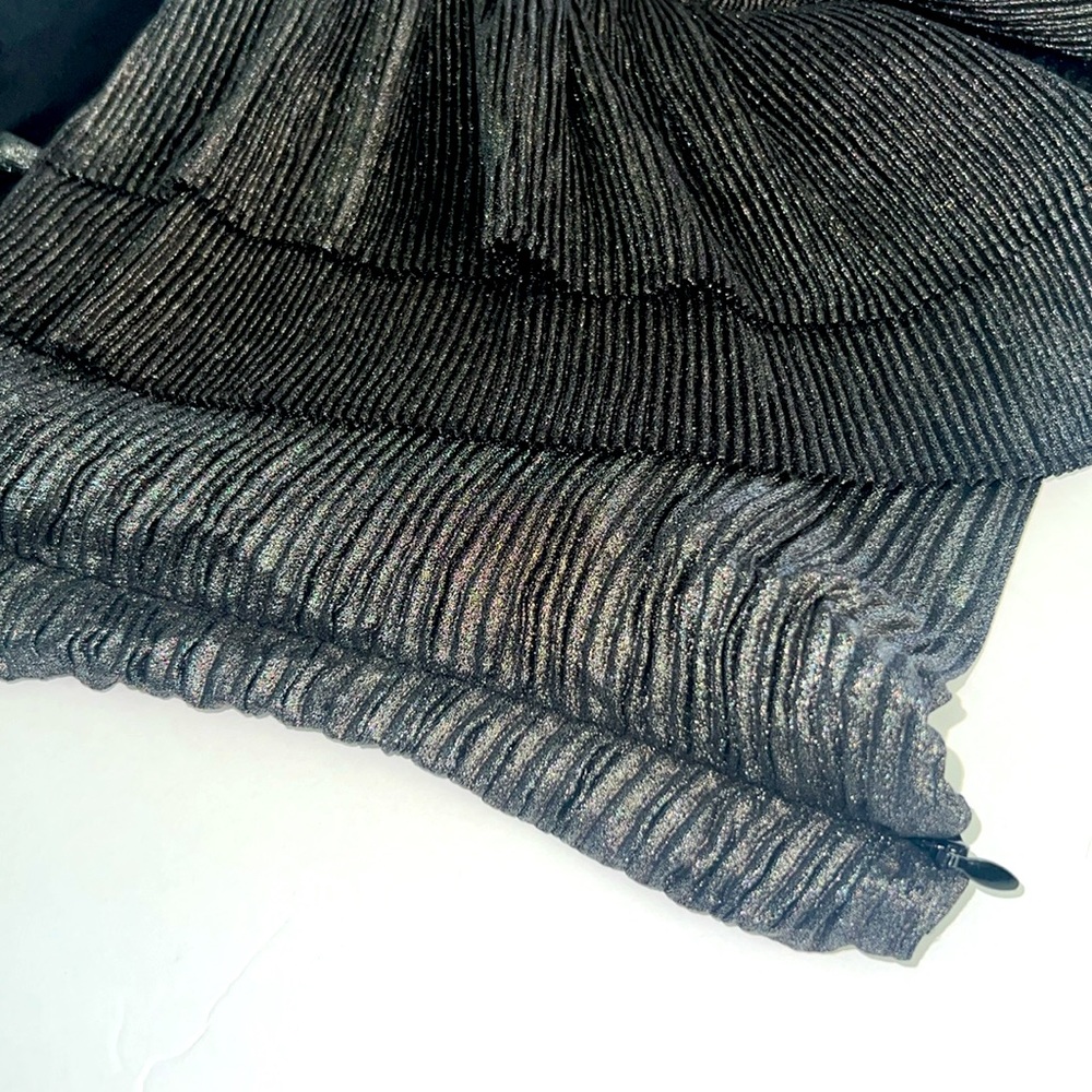 Express Metallic Silver Top - Picture 6 of 7